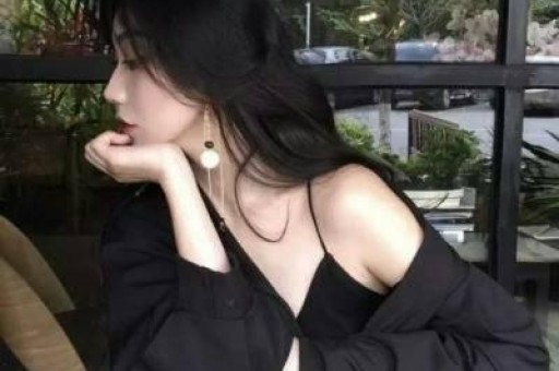 比利时夫妇以制作色情片为业演员为当地人